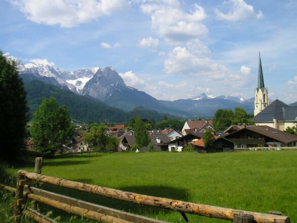Blick auf Garmisch-Partenkirchen