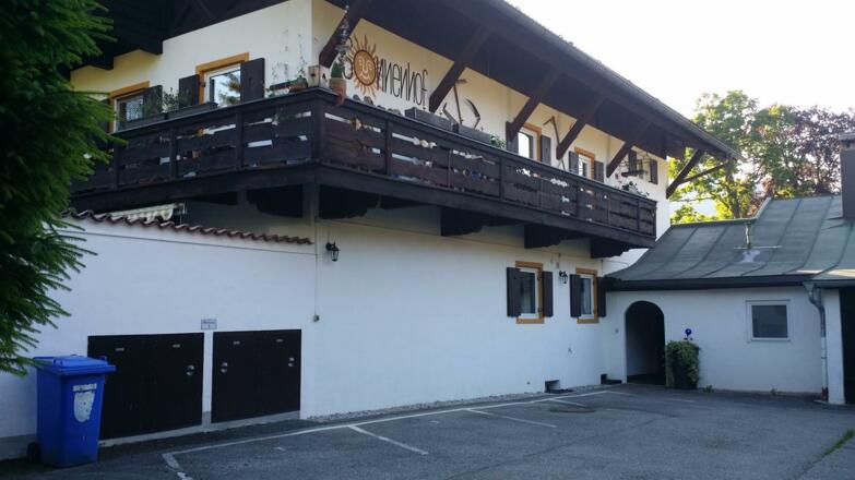 Alpenstr. -  Parkplätze