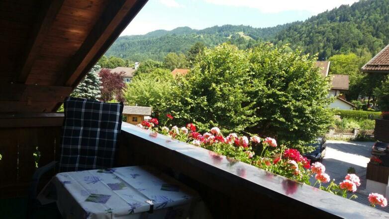 Balkon mit wunderbaren Ausblick Richtung Süden