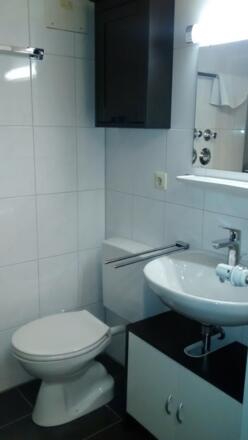 Neues Bad mit Dusche