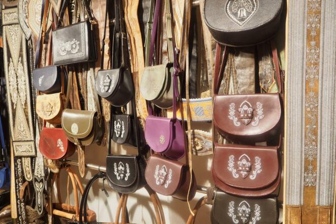 Handtaschen mit Zinnstiften, Wilfried Weiss