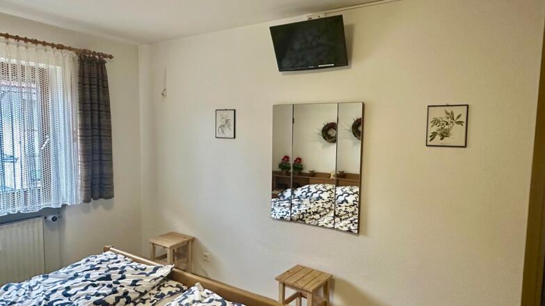 Schlafzimmer 01