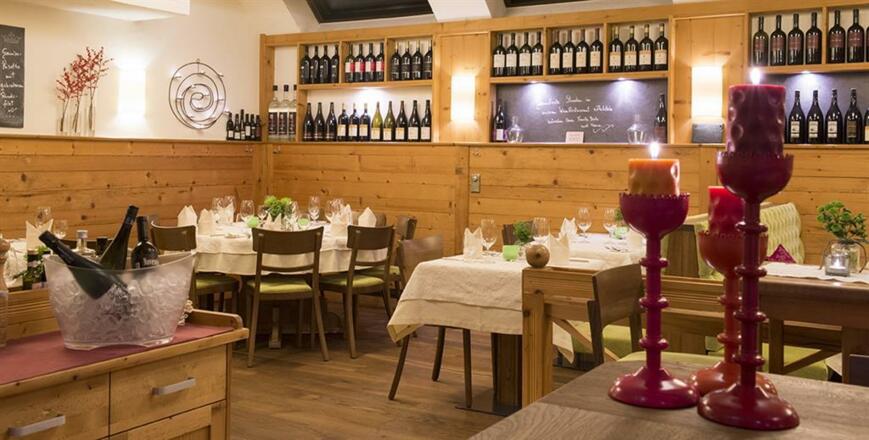 gemütliche Tischrunde