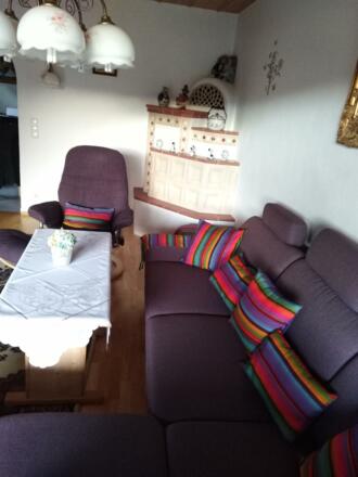 Wohnzimmer mit Kachelofen IMG_20200113_162230