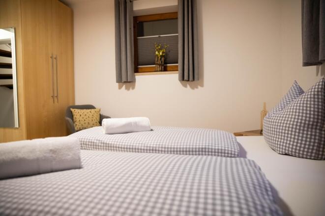 Schlafzimmer 2 im Untergeschoss