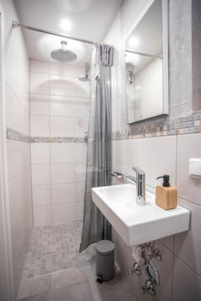 Duschbad im Untergeschoss