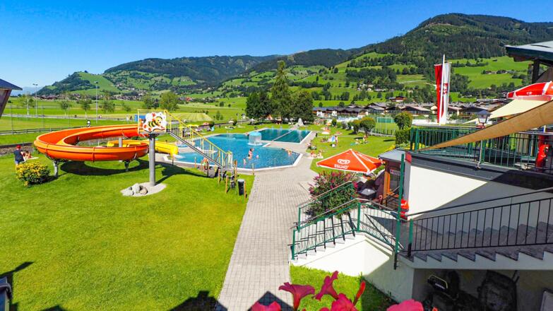 Hinkelsteinbad Piesendof mit Badstüberl Hinkelstein