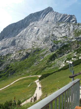 d498128d-534d-40f3-9388-7095f9a68555