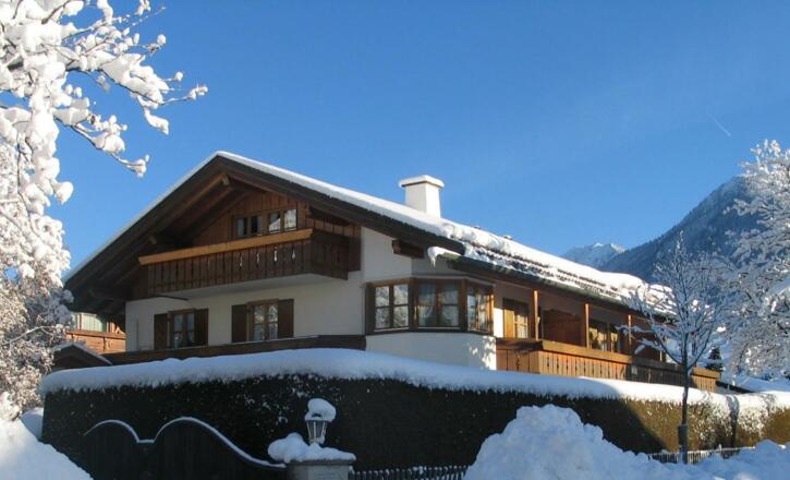 Ferienwohnungen Regina - Riffelstraße 4