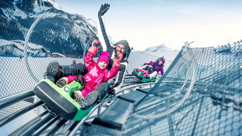 Rasant bergab im Winter