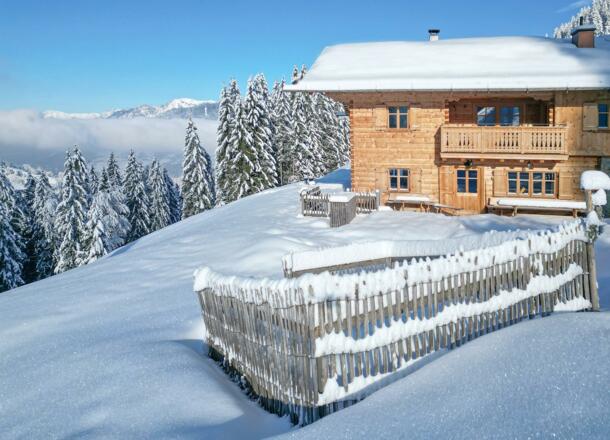Berghaus Manuaf Montafon verschneit