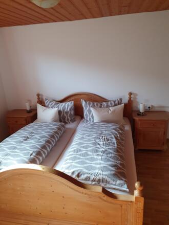 Schlafzimmer Ferienwohnung Bichlblick