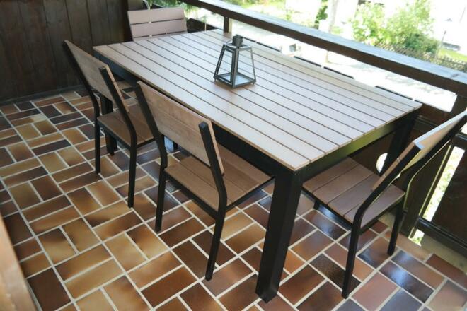 2 Balkon lädt zum entspannen ein