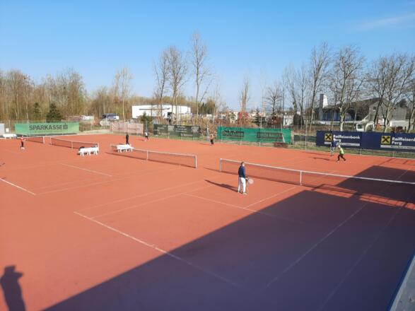 Allwetter Tennisanlage