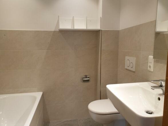 e926a08c-de15-479f-95f9-4c299501a12f.f10