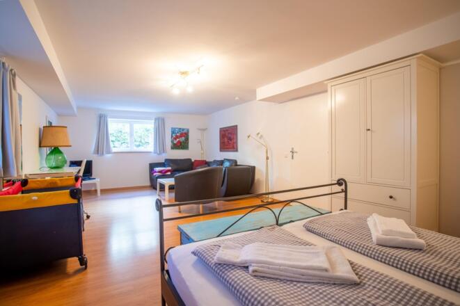 Schlafzimmer 1 im UG