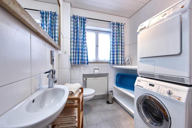 12_CHH_EG_Bad_Utility Room