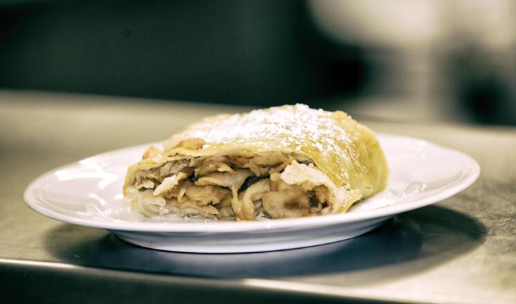 Apfelstrudel - süss
