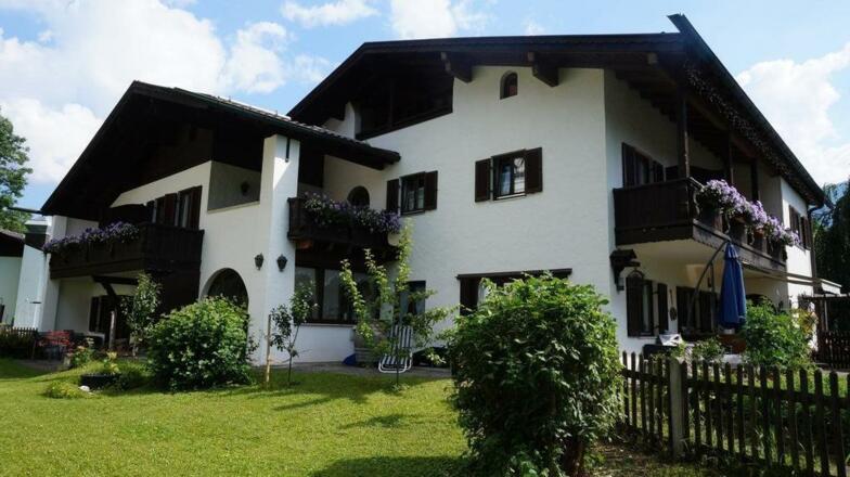 Haus-1