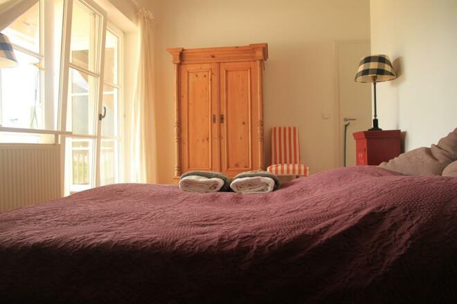 Schlafzimmer 3/1