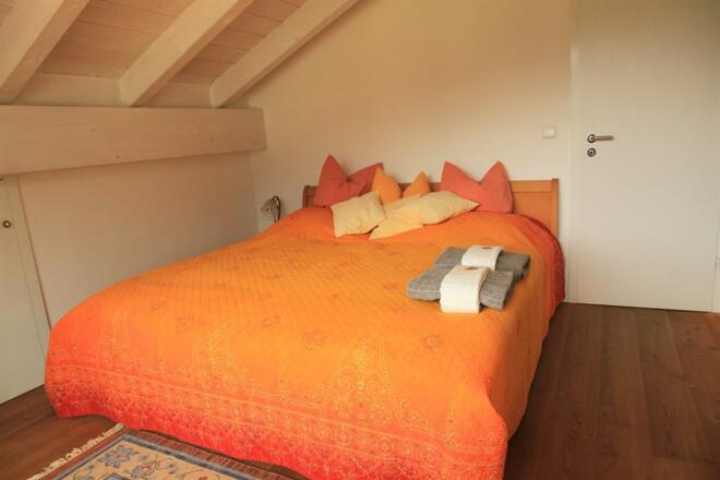 Schlafzimmer 2