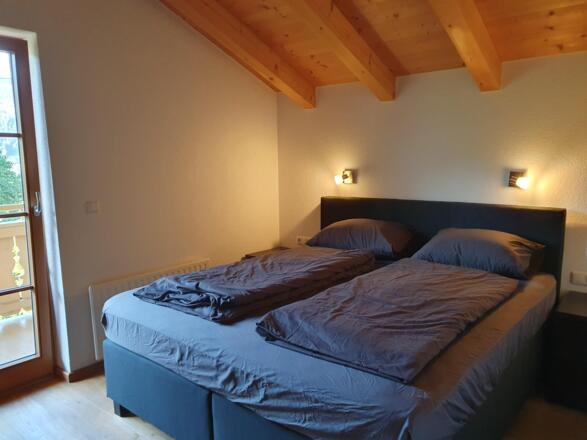 Schlafzimmer 4