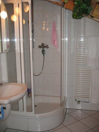 Bad mit Dusche