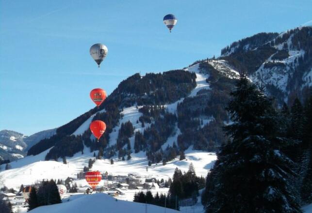 Blick zum Ballonfestival