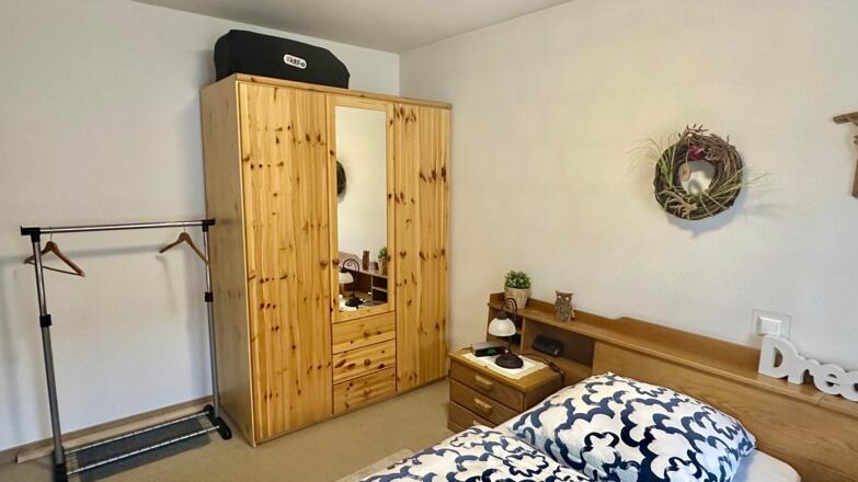 Schlafzimmer 01