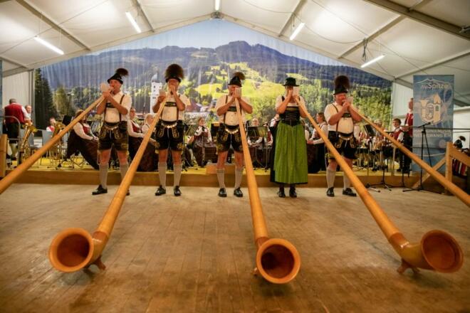 Viehscheid in Nesselwang mit Alphornbläsern