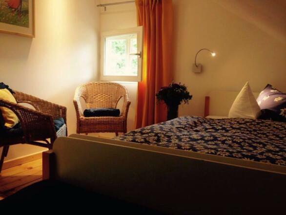 Schlafzimmer_fuer_2_Personen