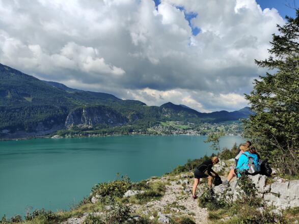 Vom Scheffelblick hat man eine wunderbare Aussicht zurück nach St. Gilgen.