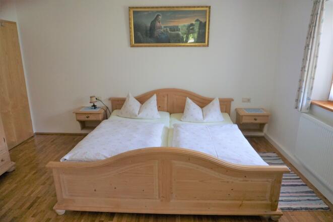 https://images.bs.ds-srv.net/objekt_pics/obj_full_29075_002.jpg