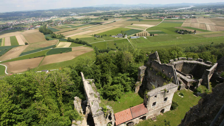 Hartkirchen---Ruine-Schaunburg---Oberoesterreich-Tourismus-GmbH---Martin-Fickert_NEU