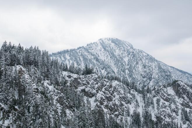 Jochberg vom Sonnenspitz gesehen