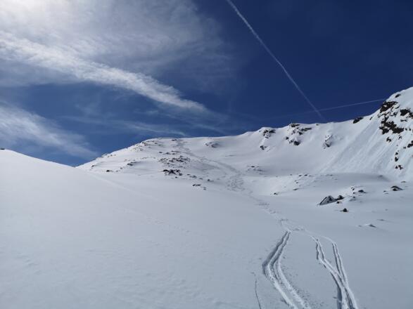 Rückblick auf die Gipfel-Abfahrt