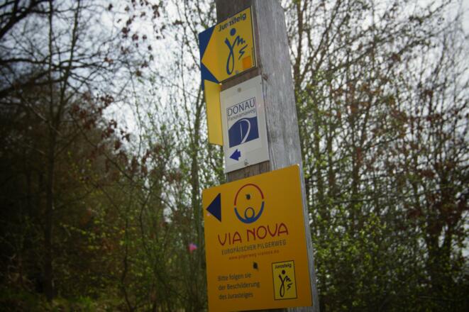 Via Nova auf einer Trasse mit Jurasteig und Donau-Panoramaweg