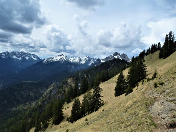 Querung unter dem Hennenkopf zur Hochplatte