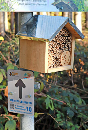 Insektenhotel am Bienenweg Velden