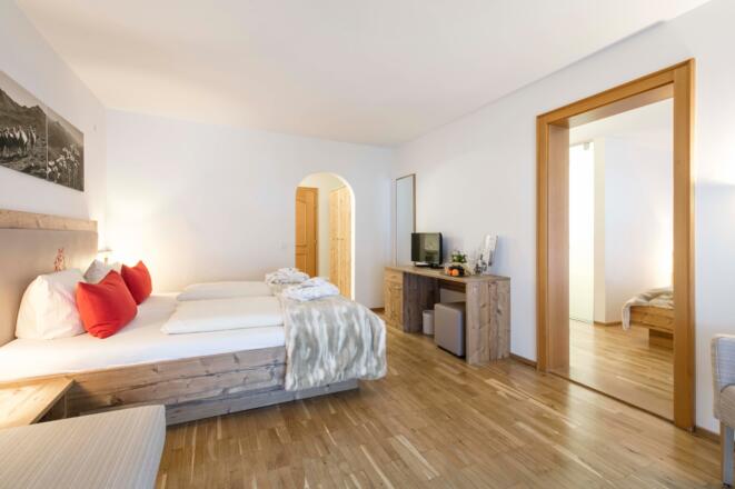 02 Sporthotel_Doppelzimmer_Superior_Verbindungstür