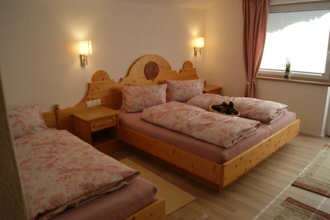 Dreibettzimmer