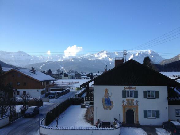 E0791877-49D1-445C-B045-DF26597551A3