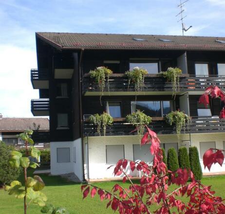 Blick auf Wohnung 1, 2, seitl. 3