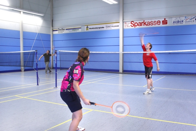 Badminton