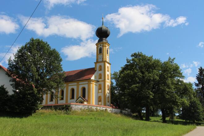 Filialkirche St. Johannes der Täufer Oppolding