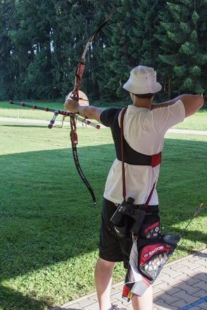 Schütze beim Schießen