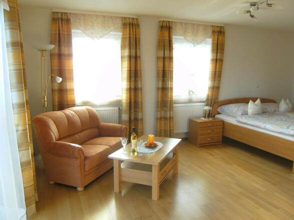 App. mit großen Balkon und sep. Küche