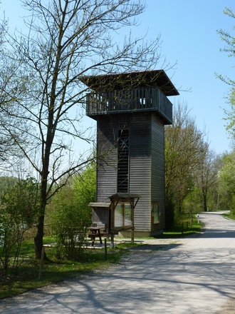 Vogelbeobachtungsturm in Eglsee bei Ering