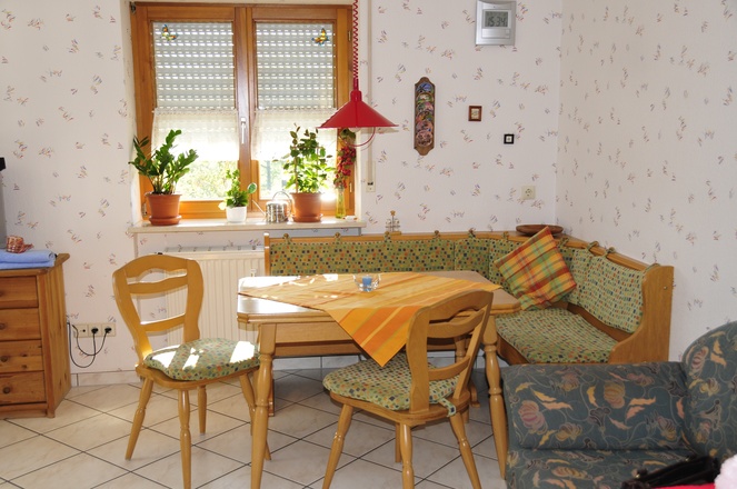 Unsere gemütliche Eckbank in der Ferienwohnung