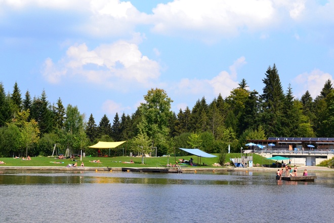 Waldseebad im Sommer